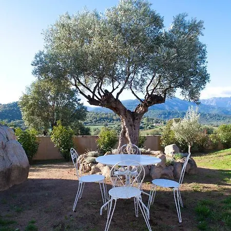 Superbe Bergerie En Pierre Vue Mer Et Montagne Sur Les Hauteurs De St Lucie De Porto-vecchio *